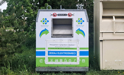 Zdjęcie do Pojemniki na elektroodpady ustawione na terenie miasta Gniewkowo